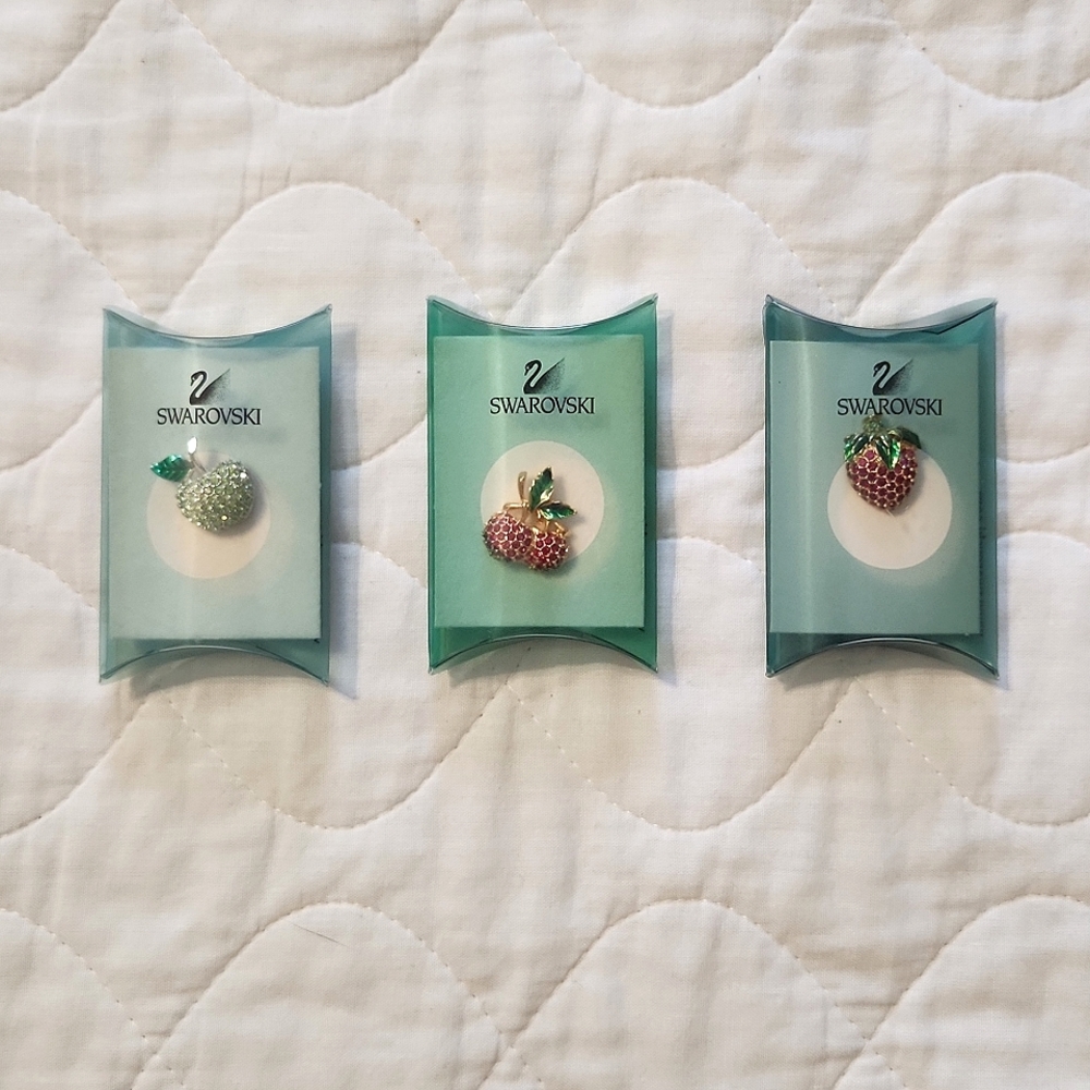 NIB Swarovski Fruit Brooch Pin Set of 3
